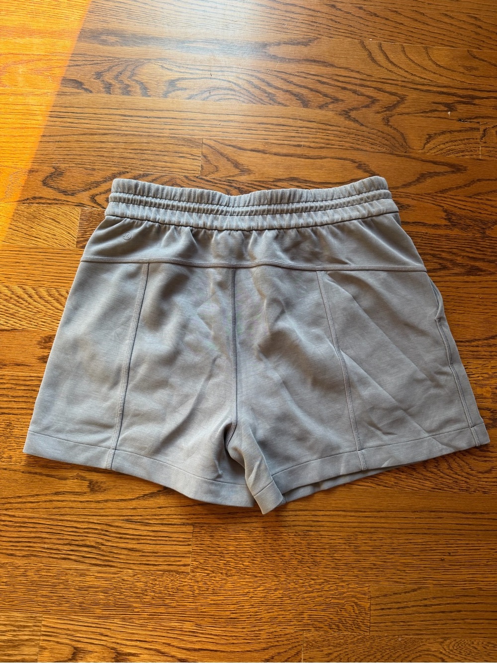 Lululemon Softstreme High Rise Short 4” Grey - Picture 3 of 4